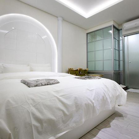 W Hotel Кванмён Экстерьер фото